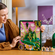 75685 LEGO® Wicked Emerald City: sienas māksla