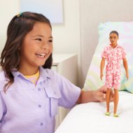 BARBIE Fashionistas lelle Kens ikdienišķā tērpā, HYT99