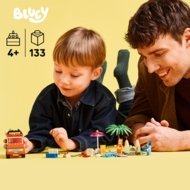 11202 LEGO® 4+ Berry Bluey pludmalē un ģimenes ceļojums ar auto