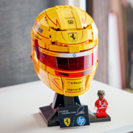 43022 LEGO® Editions Scuderia Ferrari HP Lewis Hamilton ķivere