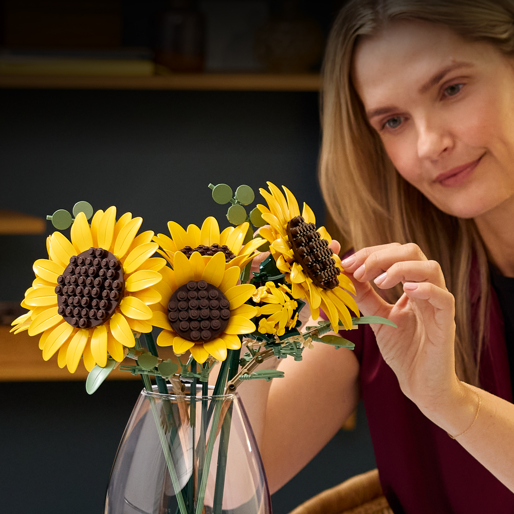 11502 LEGO® Botanicals Saulespuķu pušķis | Kolekcionējami LEGO un ...