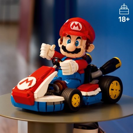 72037 LEGO® Super Mario Mario Kart™: Mario un Standard Kart 