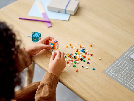 41931 LEGO® DOTS DOTS papildinājumi — 4. sērija 41931