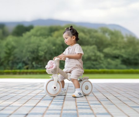 GLOBBER mācību trīsritenis Learning Trike 2in1 Plus, kokosriekstu, 737-466 