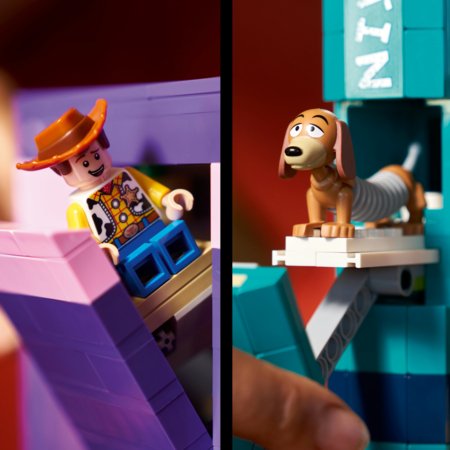 43301 LEGO® ǀ Disney un Pixar Rotaļlietu stāsts: suns Staipeklis – grāmatu balsti 