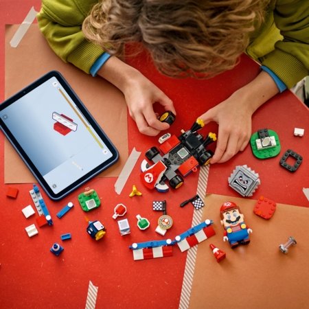 72043 LEGO® Super Mario Mario Kart™ – Interaktīvs LEGO® Mario™ un Standard Kart 