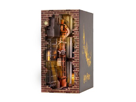 REVELL modelis Diagon Alley - Harry Potter: Tiny Adventures Ar rokām darinātas miniatūras, 00530 