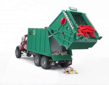 MACK Garbage Truck 