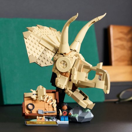 76969 LEGO® Jurassic World™ Dinozauru fosilijas: Triceratopa galvaskauss 