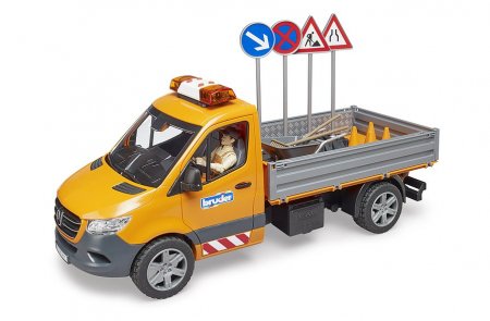 BRUDER MB Sprinter pilsētas transportlīdzeklis ar gaismas un skaņas moduli, vadītāju un piederumiem, 02677 02677