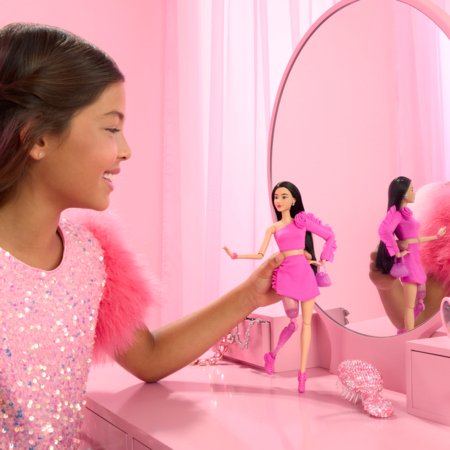 BARBIE Deluxe Fashionistas lelle ar kājas protēzi, HYV26 