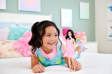 BARBIE Fashionistas lelle rūtainā kleitā, HRH21 