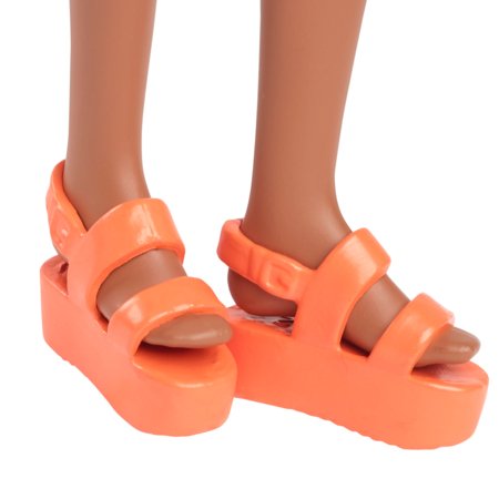 BARBIE Fashionistas lelle rūtainos svārkos HYT91 