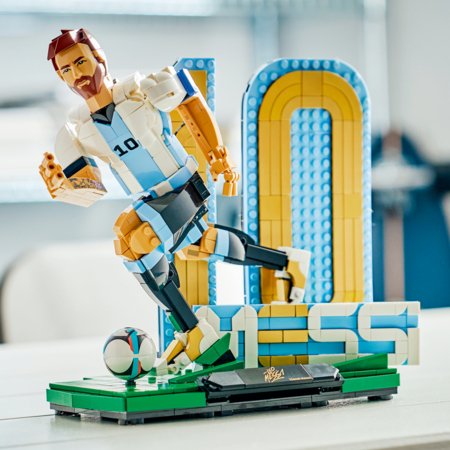 43015 LEGO® Editions Lionel Messi – Futbola leģenda 