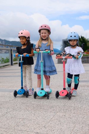 GLOBBER skrejritenis Primo Plus Glow Lights, koraļļu rozā, 443-110 