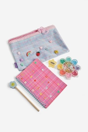 NEXT penālis ar kancelejas piederumiem, AJ0696 