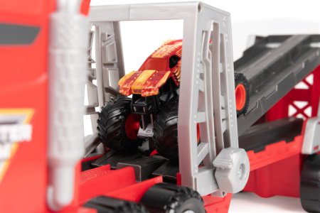 MONSTER JAM 1:64 vilcējs "Launch N Go", 6068319
 