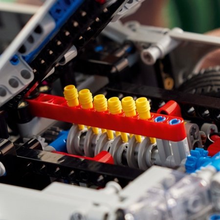 42210 LEGO® Technic 2 Fast 2 Furious Nissan Skyline GT-R (R34) auto 