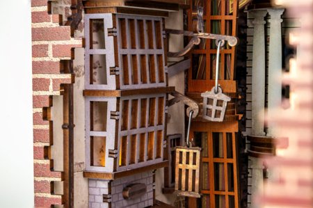 REVELL modelis Diagon Alley - Harry Potter: Tiny Adventures Ar rokām darinātas miniatūras, 00530 