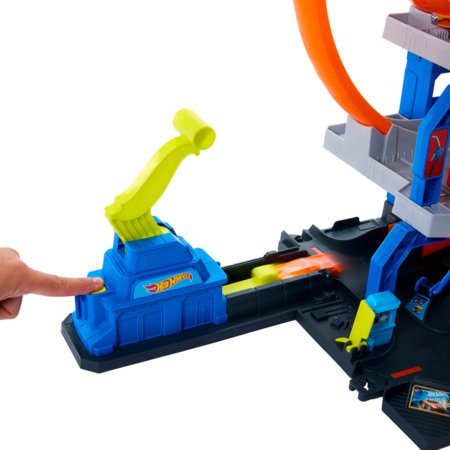 HOT WHEELS pilsētas jaunā mega garāža, JBM74 