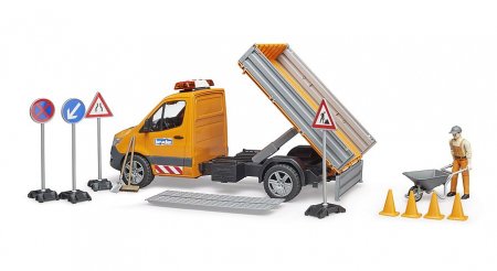 BRUDER MB Sprinter pilsētas transportlīdzeklis ar gaismas un skaņas moduli, vadītāju un piederumiem, 02677 02677